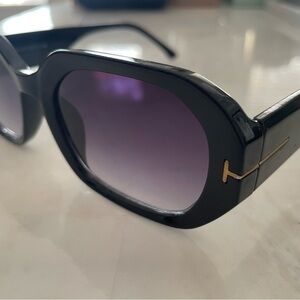 Veronique Black Smoke Gradient Sunglasses